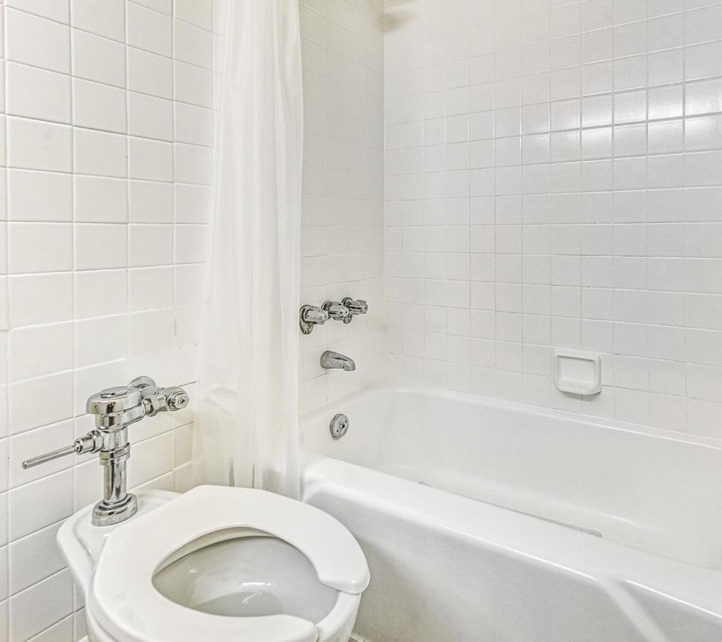 Private Hallandale Beach Studio Wbath Walking Distance To The Beach Pool Free Parking Extérieur photo
